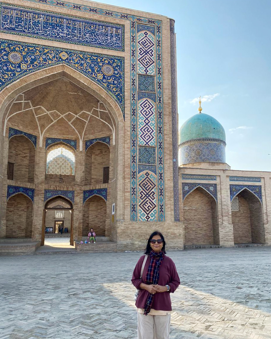 Artist Bharti Prajapati travel
