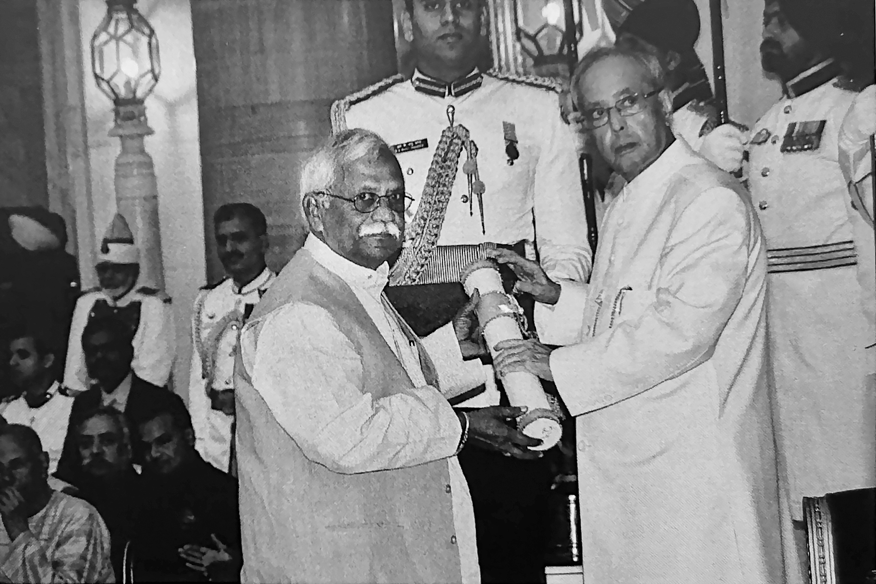 Artist Laxma Goud wins Padma Shri award 2016