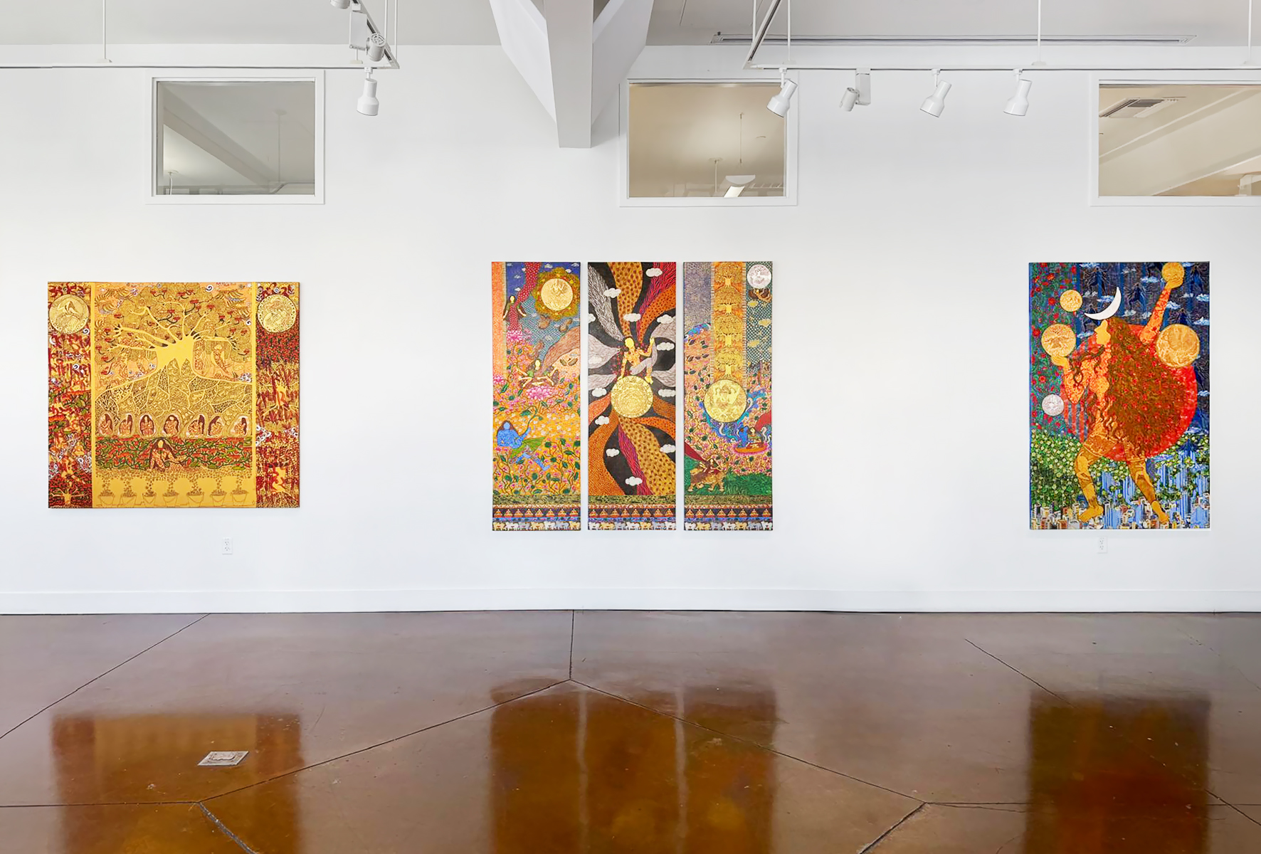 Contemporary Indian artist Seema Kohli's paintings displayed at Laasya Art exhibition